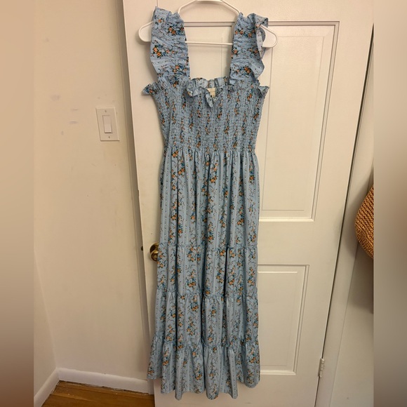 MELLODAY Dresses & Skirts - MELLODAY Light Blue Floral Smocked Dress